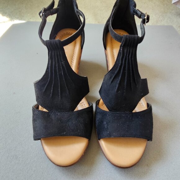 Kelly & Katie Wedge Sandals Size 8 - Picture 2 of 5